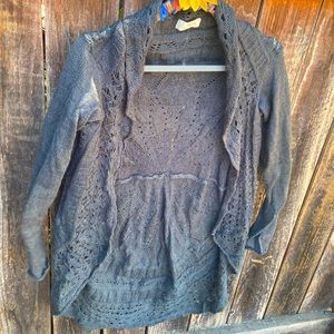 Patterned & Pretty! Lovely knit-patterned cardigan